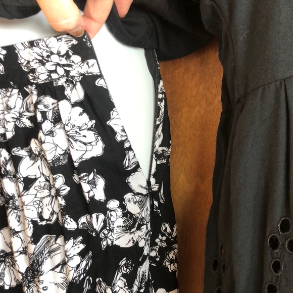 Flirty Bamboo Blonde Mini Skirt- One Size - Picture 3 of 5